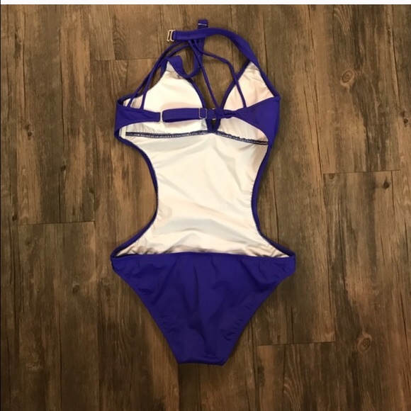 Swimsuit - Picture 2 of 2