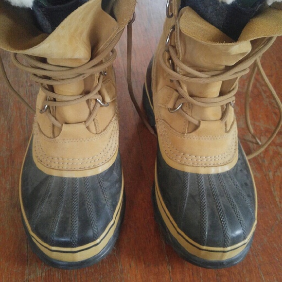 Caribou boot by Sorel