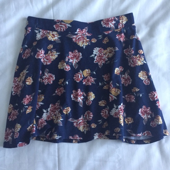 Floral Skater Skirt - Picture 2 of 4
