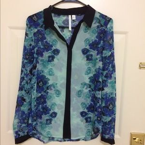 Lauren Conrad blue flower blouse