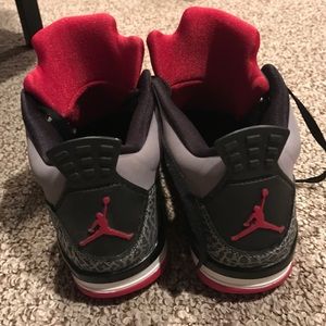US 8 Jordan Shoes
