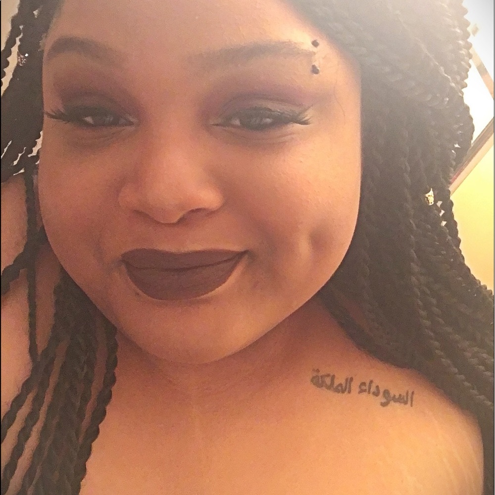 Meet your Posher, Symone