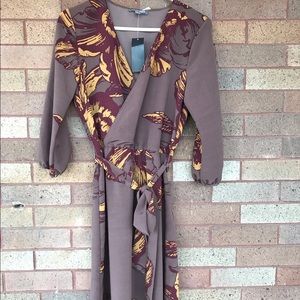 NWT Tinley Road brown floral 3/4 length dress