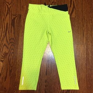 Nike DriFit Running crops