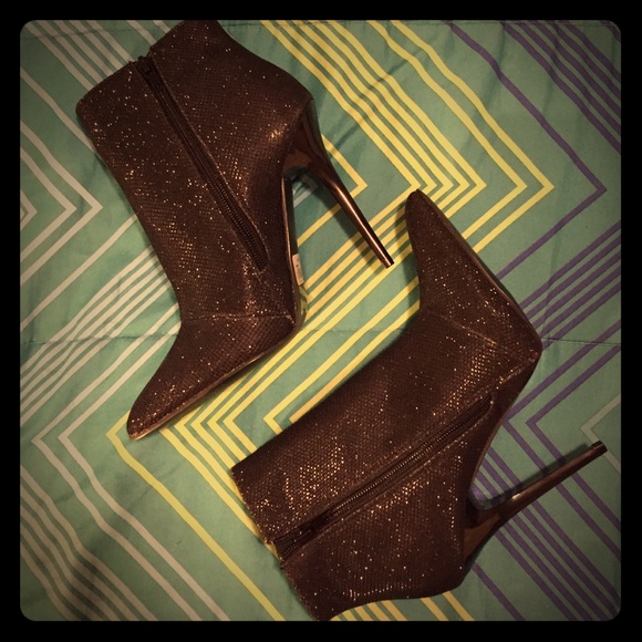 Qupid Shoes - QUPID Sparkly black heeled boots
