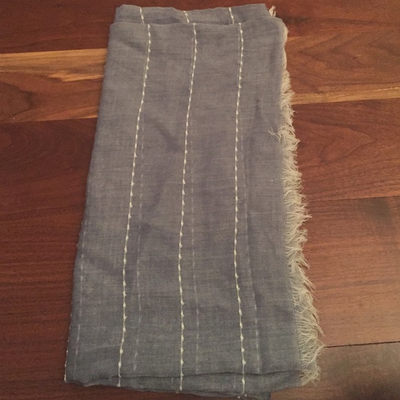 Bloomingdales Brand scarf