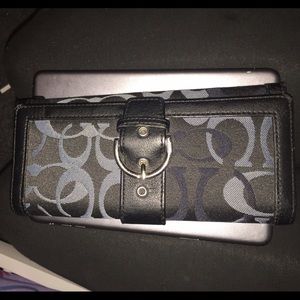 Black coach wallet 9/10 condition