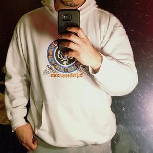 Meet your Posher, Hugo