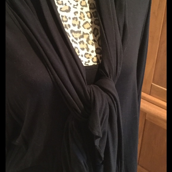 Scarf Top - Picture 2 of 4