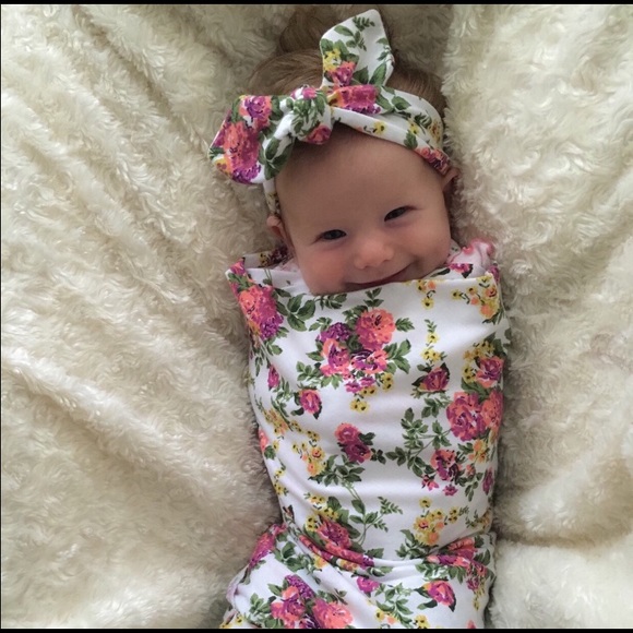 Swaddle Set - Picture 3 of 4