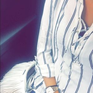 Blu pepper lace up top