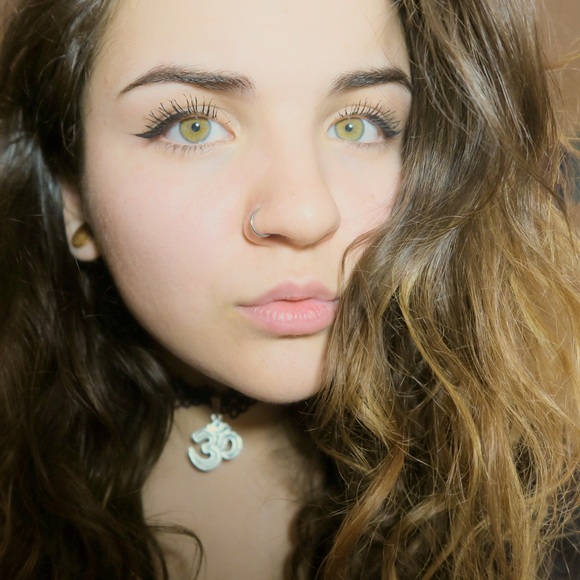 Meet your Posher, Anna - Picture 1 of 1