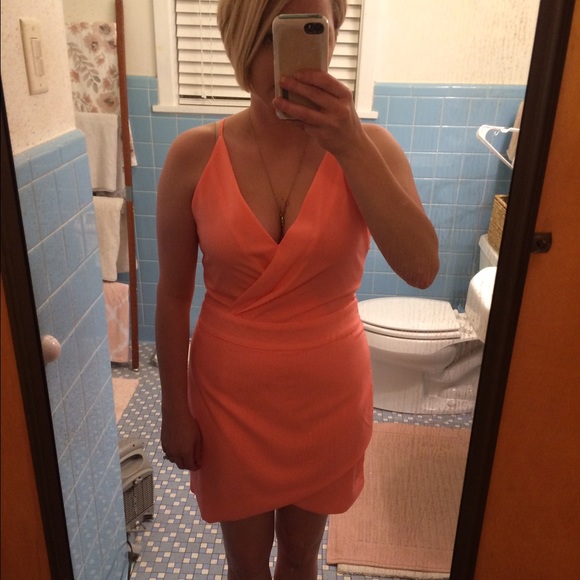 Dress - Picture 3 of 3