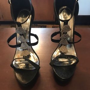 Black and Silver Heels 👠