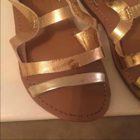 ❌SOLD❌Set of 2 Crazy 8 toddler sandals 6c - Picture 2 of 4