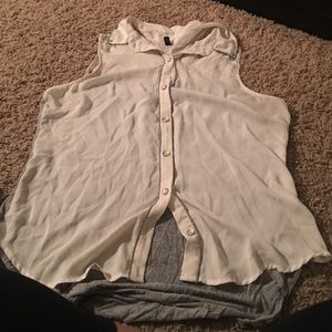 Candies grey and white blouse