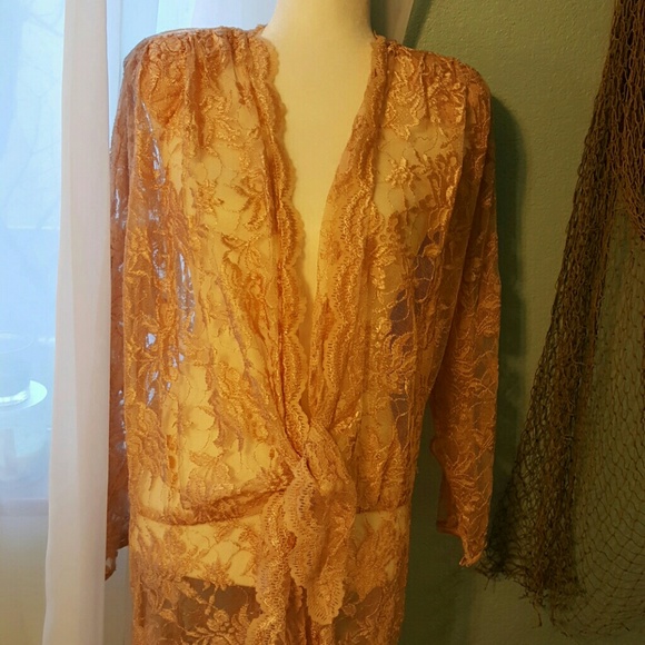 Vintage lace dress - Picture 2 of 8