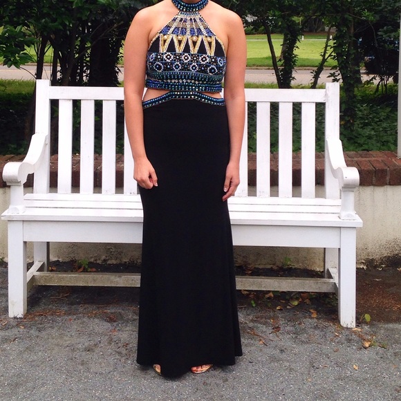 Black Prom Dress - Picture 4 of 4