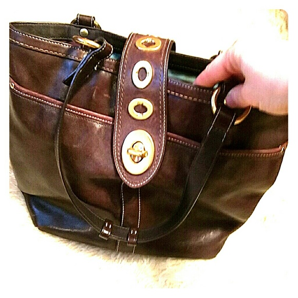 Leather COACH Bag, gold buckles