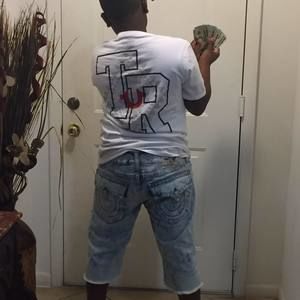 Meet your Posher, Sadee