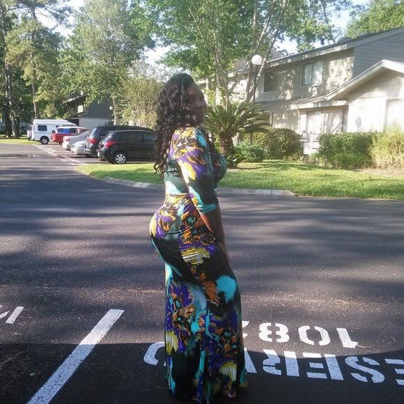 Meet your Posher, Donishia - Picture 1 of 1