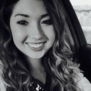 Meet your Posher, Gina