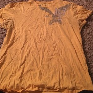 American eagle t-shirt yellow