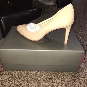 Tan patent leather Vince Camuto heels