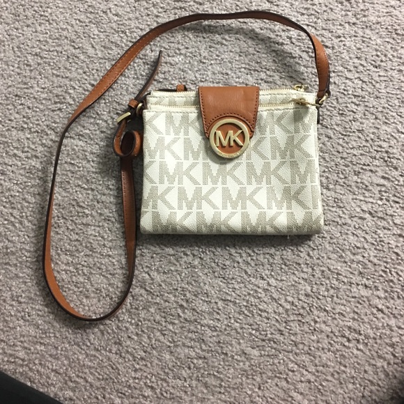 Michael Kors cross body