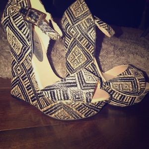 Madden Girl Wedges