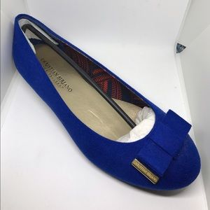 Christian Siriano flats in size 6.5w.