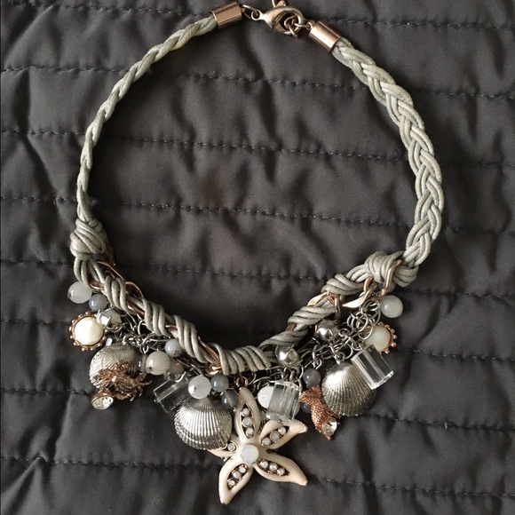 Statement necklace