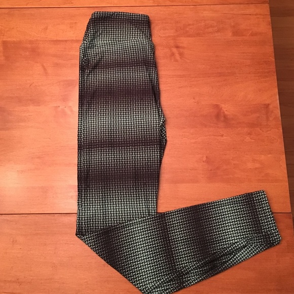 LulaRoe OS Leggings NWT
