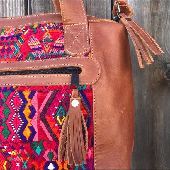 **SOLD** Tan Leather Gypsy Day Bag NWOT - Picture 2 of 8