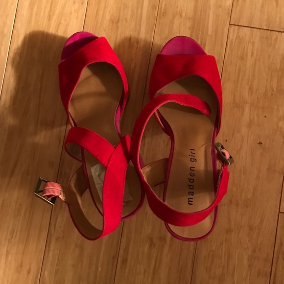 Multicolored heels