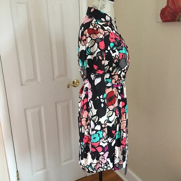 Express Floral Print Portofino Dress Size Medium - Picture 2 of 4