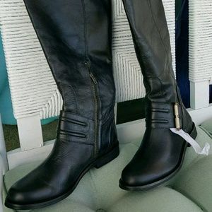 Lucchese Kaylee buckle boot black