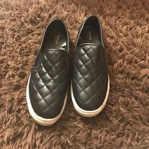 mossimo black slip ons