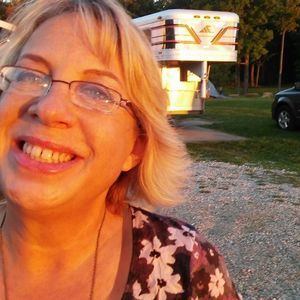 Meet your Posher, Lori