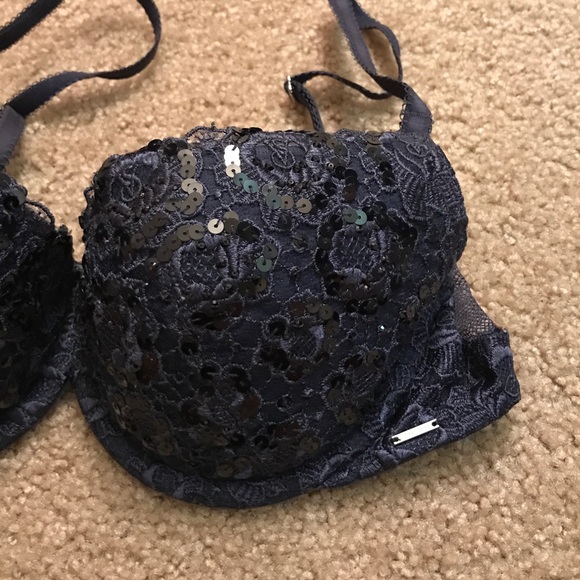 Victoria Secret sequence bra - Picture 2 of 4