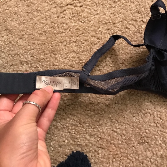 Victoria Secret sequence bra - Picture 4 of 4