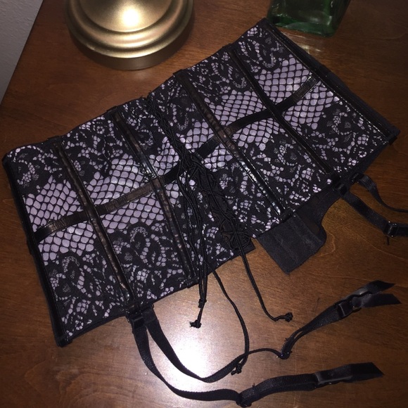 Garter belt/corset