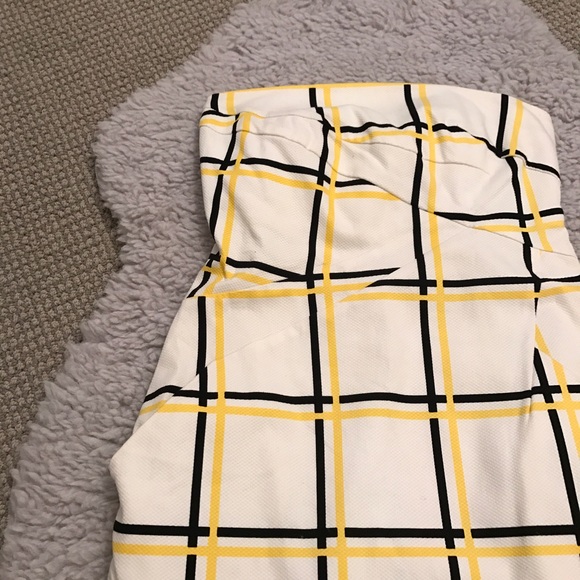 Plastic Island - Bold Geometric Strapless Dress 🐝 - Picture 2 of 4