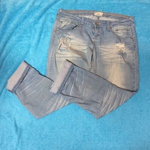 ‼️Light washed crop jeans