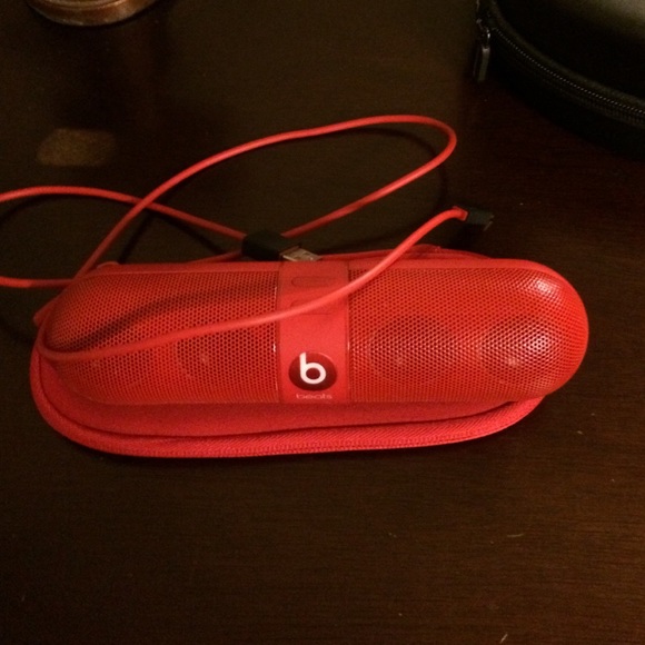 Beats pill