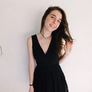 Meet your Posher, Caroline