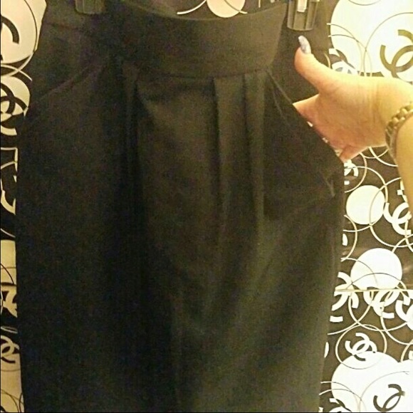 Nwt skirt with pockets - Picture 3 of 4