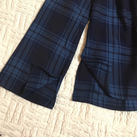 Anthropologie Tops - Cloth and Stone Off the Shoulder Plaid Blue Top Anthropologie Tops - Cloth and Stone Off the Shoulder Plaid Blue Top