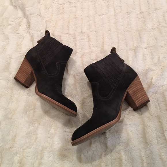 Dolce Vita Shoes - DOLCE VITA Jones Suede Bootie