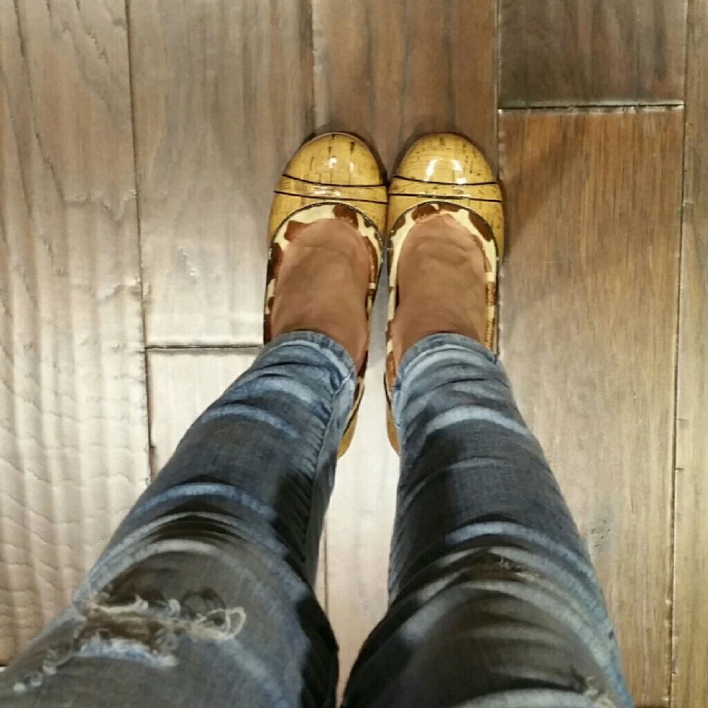 NWT Corkboard and Fur Heels